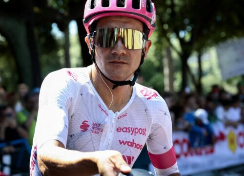 Carapaz haakt vanwege maagdarminfectie af voor Tour de France