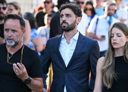 Familie en vrienden bij elkaar voor herdenkingsbijeenkomst Diogo Jota