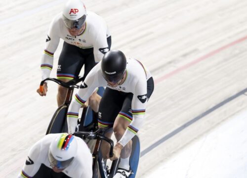 Baansprinter Hoogland wil door tot Olympische Spelen; ‘Bullet Train’ blijft intact